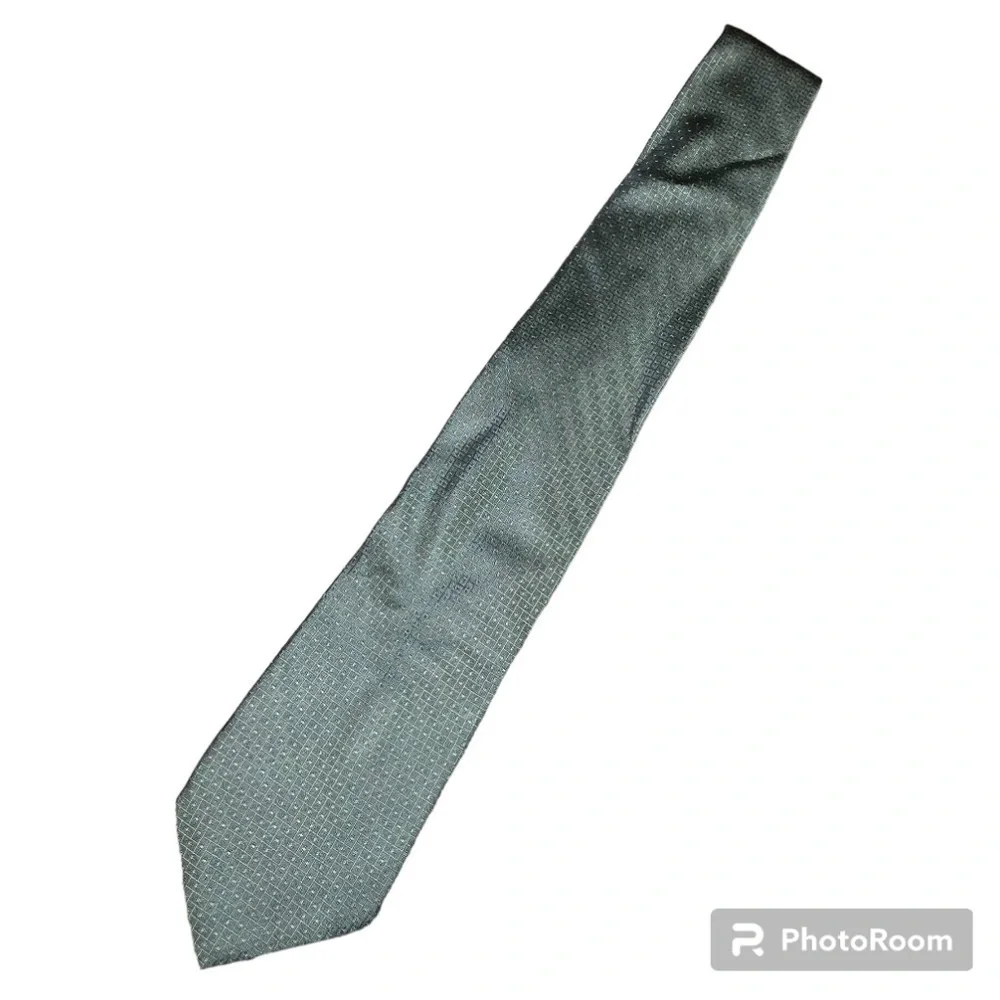 CALVIN KLEIN 100% SILK SAGE GREEN TIE, OS